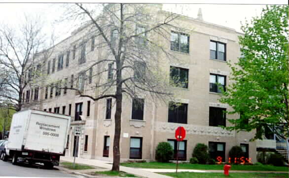 1255 W. Bryn Mawr in Chicago, IL - Foto de edificio - Building Photo