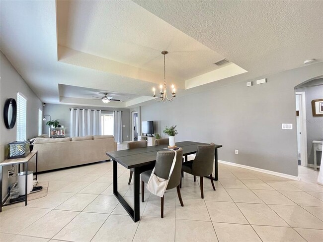 8227 Midnight Sun Ct in Riverview, FL - Building Photo - Building Photo