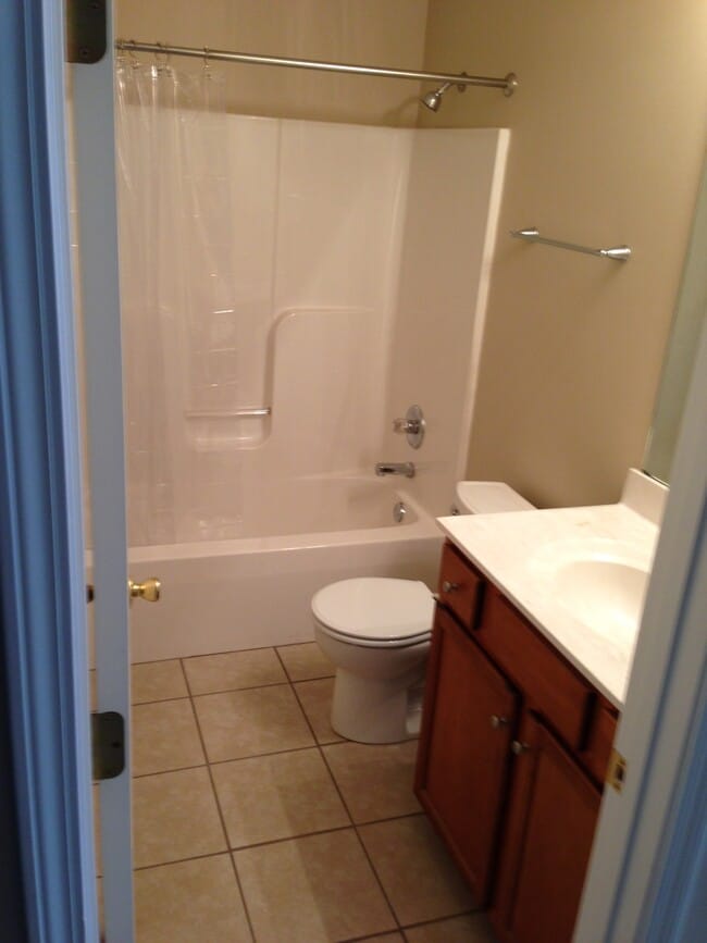 110 Apple Tree Way in Shelbyville, KY - Foto de edificio - Building Photo