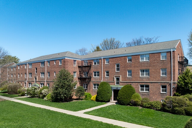 Lexington Garden Apartments in Passaic, NJ - Building Photo - Primary Photo