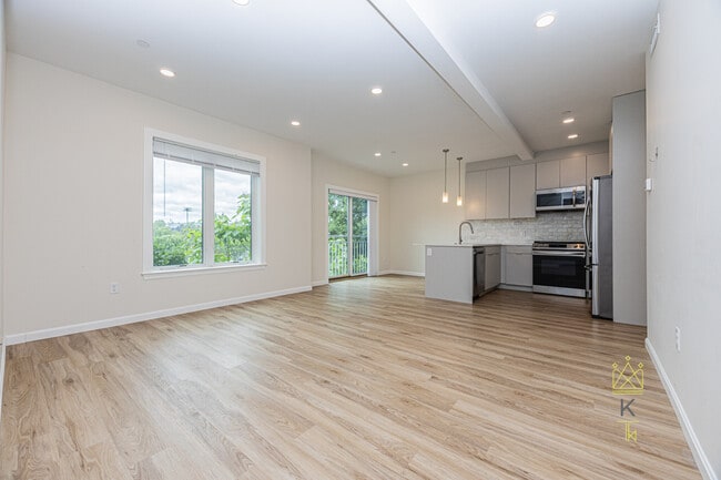 property at 458 Washington St