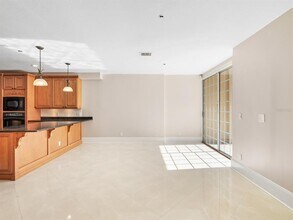 1110 W Ivanhoe Blvd in Orlando, FL - Building Photo - Building Photo