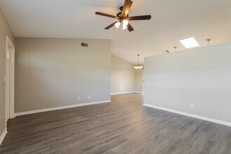 28 SW 13th St in Cape Coral, FL - Building Photo - Building Photo