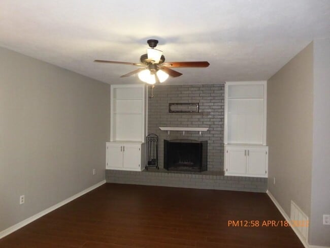 1706 NW Gray Warr Pl in Lawton, OK - Building Photo - Building Photo