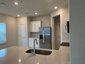 3175 Emerald Acres Ln in Sanford, FL - Building Photo - Building Photo