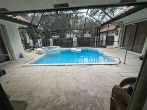 3911 SW 56th Ct in Fort Lauderdale, FL - Building Photo - Building Photo