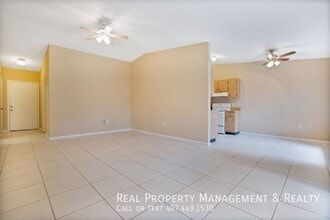 3121 Yorych Ln in Orlando, FL - Building Photo - Building Photo