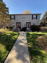 1702 Graefield Rd in Birmingham, MI - Building Photo