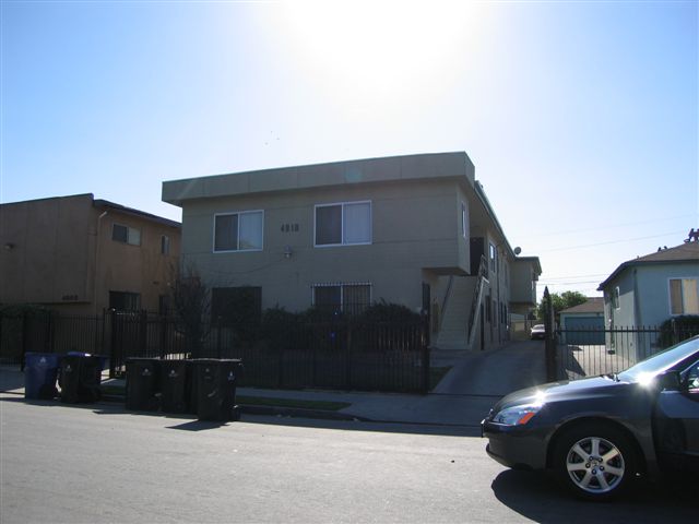 4810 Saint Elmo Dr in Los Angeles, CA - Building Photo