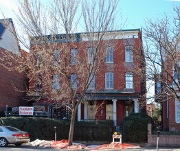 903 W Grace St in Richmond, VA - Building Photo - Building Photo