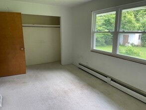 582 E Lebanon St in Nashville, IL - Building Photo - Building Photo