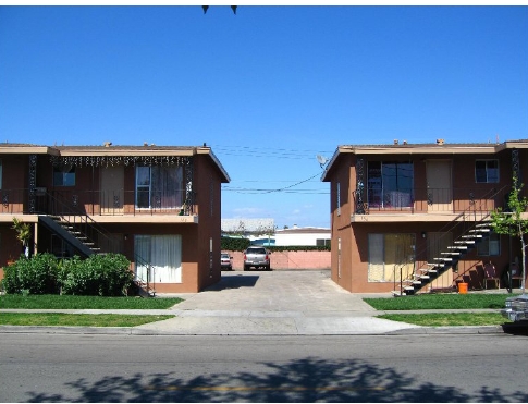 132-136 E Bay St in Costa Mesa, CA - Foto de edificio - Building Photo