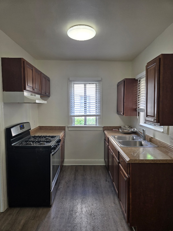 600 E Garfield Ave in Glendale, CA - Building Photo - Building Photo
