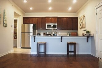 Highland Park Apartments in Springdale, AR - Foto de edificio - Building Photo