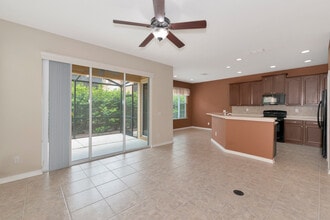 5519 Napa Dr in Sarasota, FL - Building Photo - Building Photo