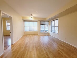 8619-8111 111 St NW in Edmonton, AB - Building Photo - Building Photo