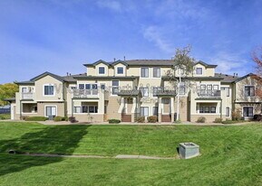 8707 E Florida Ave in Denver, CO - Building Photo