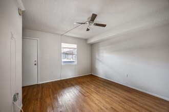 914 SW 8th Ave in Gainesville, FL - Building Photo - Building Photo