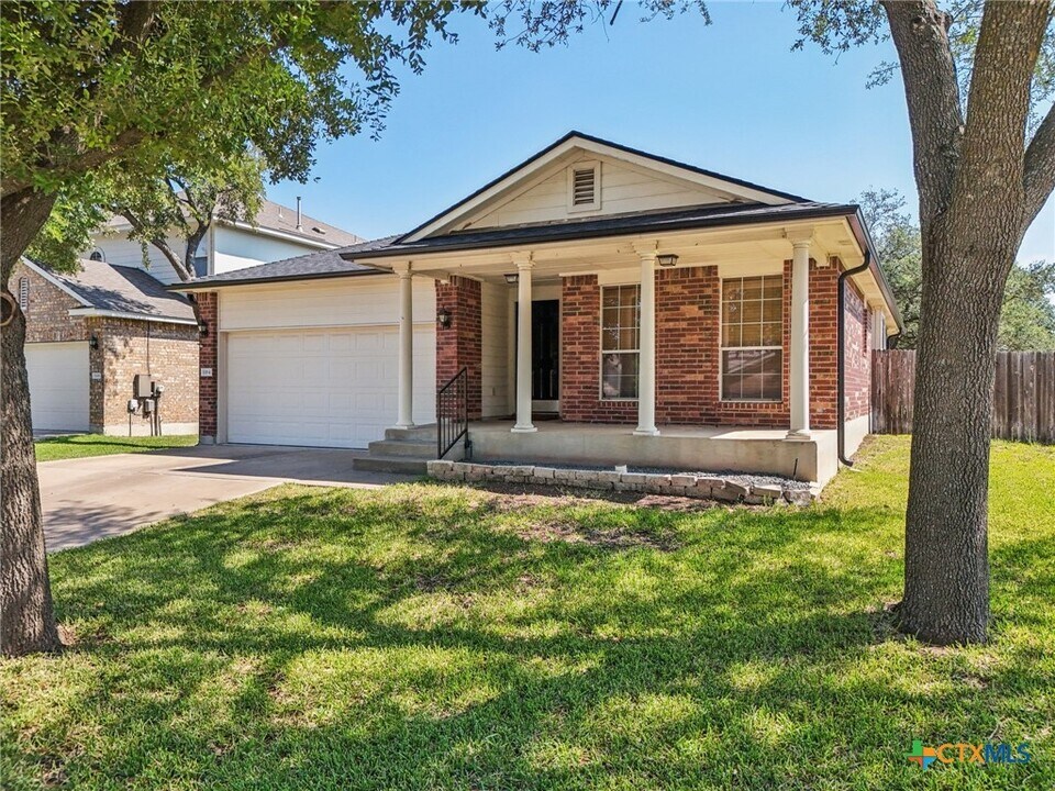 1164 Stone Forest Trail in Round Rock, TX - Foto de edificio