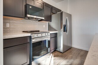 8917 Grabill Spruce St in Las Vegas, NV - Building Photo - Building Photo