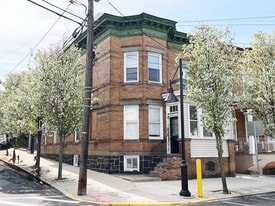 1918 Kerrigan Ave in Union City, NJ - Building Photo