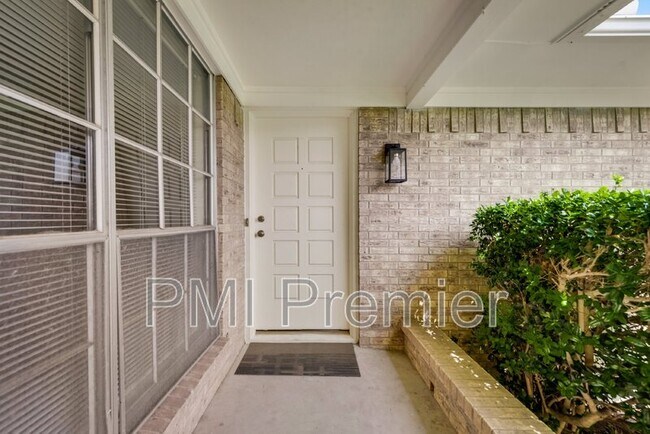 411 Tiffany Trail in Richardson, TX - Building Photo - Building Photo