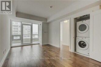 15-315 Stollery Pond Cres in Markham, ON - Building Photo - Building Photo