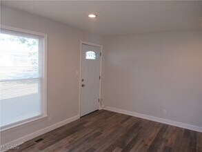 12009 Summerland Ave in Cleveland, OH - Building Photo - Building Photo