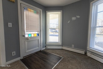 104 Lawrence St in Glens Falls, NY - Building Photo - Building Photo