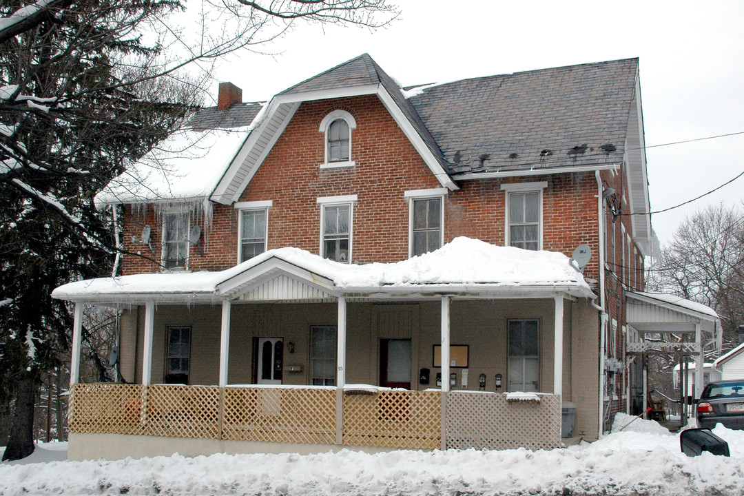 83-97 Station Ave in Coopersburg, PA - Building Photo