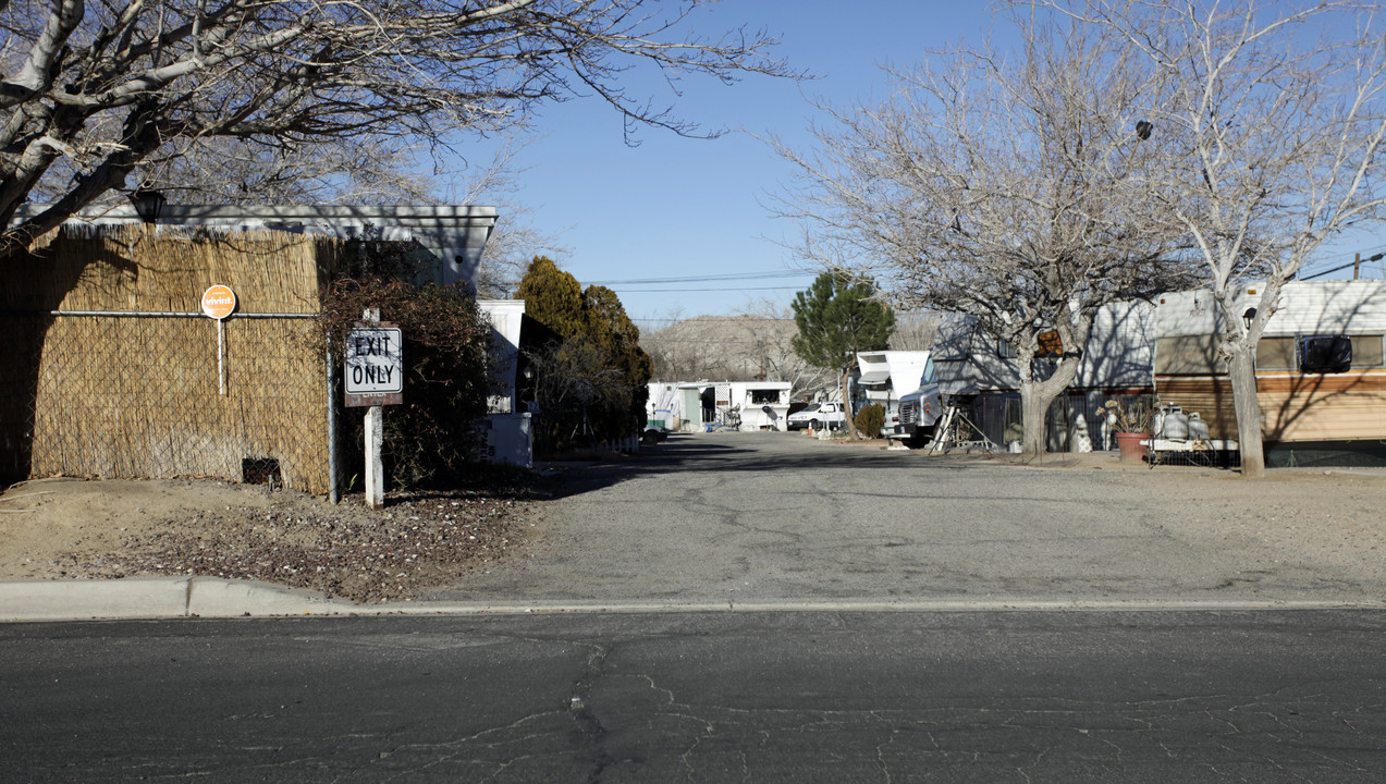 16650 Union St in Victorville, CA - Building Photo