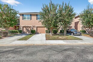 3910 Buckthorne Dr in Orange Park, FL - Building Photo