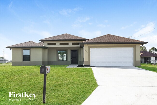 2801 17th St SW in Lehigh Acres, FL - Building Photo - Building Photo