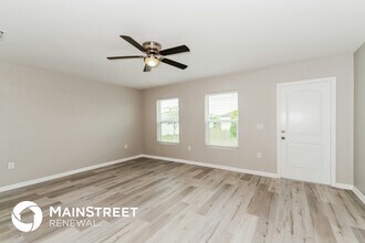 611 NW 27th St in Cape Coral, FL - Building Photo - Building Photo