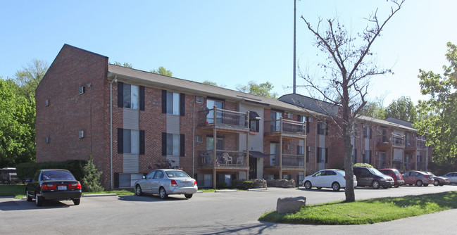 Eastgate Pines Apartments in Cincinnati, OH - Building Photo - Building Photo