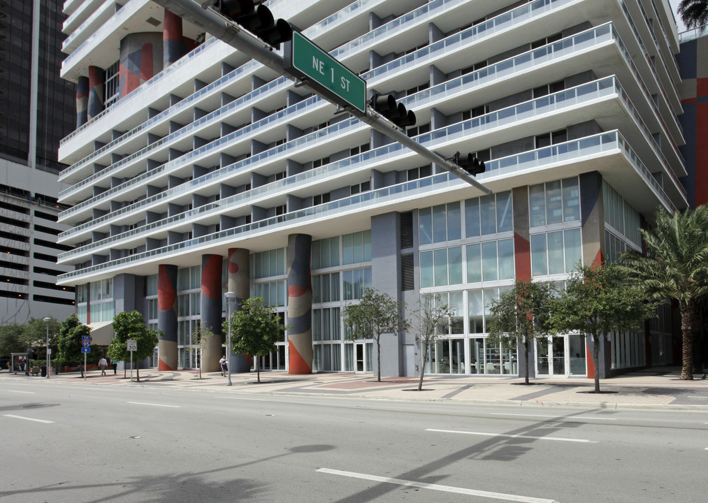 50 Biscayne Condos in Miami, FL - Building Photo