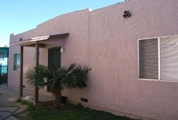 1346 Bush St in Oceanside, CA - Foto de edificio - Building Photo