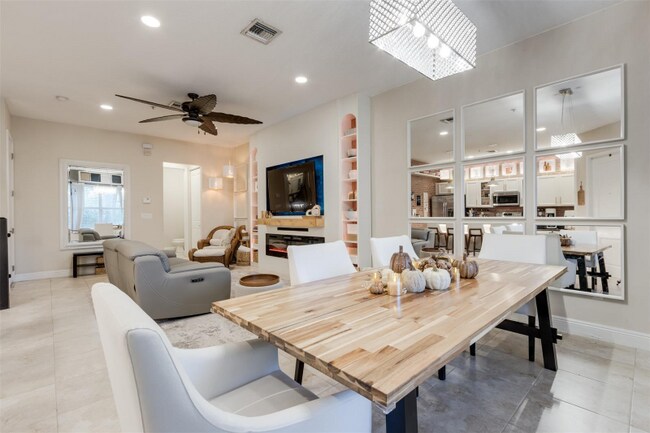 12467 NW 17th Ct in Pembroke Pines, FL - Building Photo - Building Photo