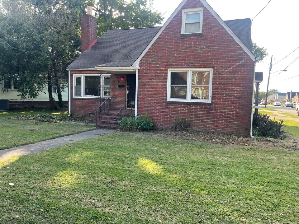 915 Mapole Ave in Norfolk, VA - Building Photo