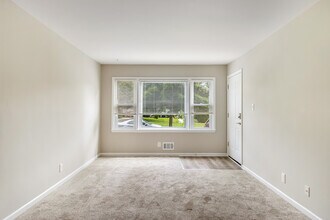 151 S Grand Ave in Waukesha, WI - Building Photo - Building Photo