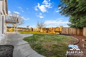 801 Auburn Woods Ct in Shingle Springs, CA - Building Photo - Building Photo