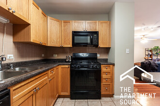 435 W Oakdale Ave, Unit 1D in Chicago, IL - Building Photo - Building Photo