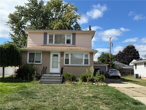 82 Colette Ave in Buffalo, NY - Building Photo - Building Photo