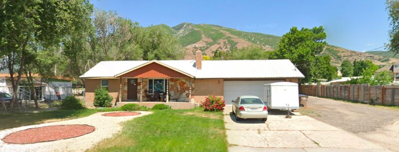 13821 S 1300 E in Draper, UT - Building Photo
