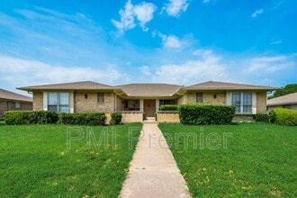 411 Tiffany Trail in Richardson, TX - Building Photo - Building Photo