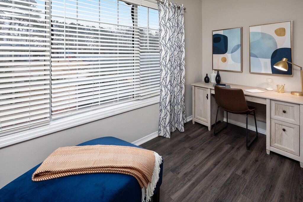 The Bentley at Marietta Apartments in Marietta, GA