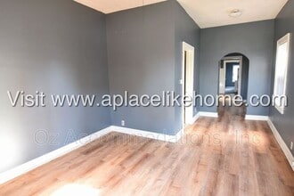 745 Pacific Ave in Kansas City, KS - Building Photo - Building Photo