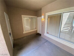 2152 Jade Creek St in Las Vegas, NV - Building Photo - Building Photo