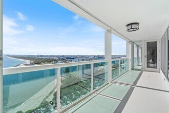 2100 S Ocean Ln in Fort Lauderdale, FL - Building Photo - Building Photo