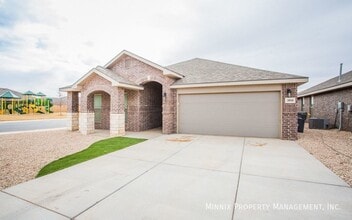 2010 Kirksey Ave in Lubbock, TX - Foto de edificio - Building Photo